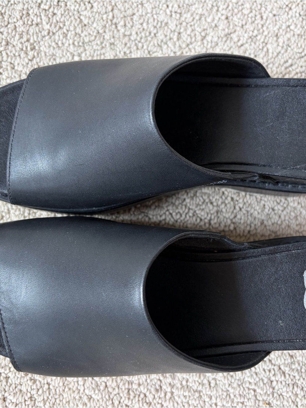 Sorel Black Leather Open-Toe Slide Mules
